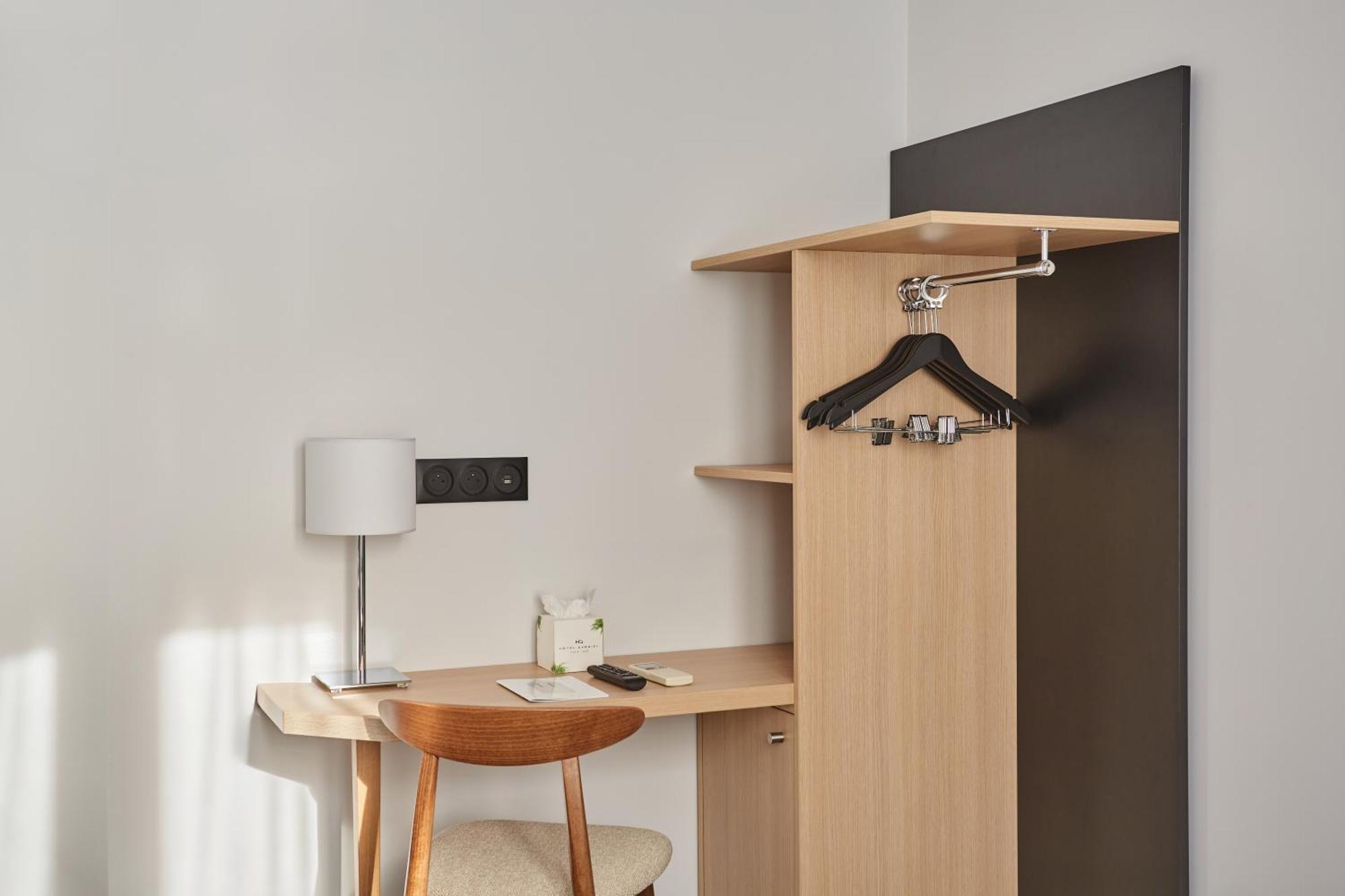 Hotel Gabriel Issy Paris Екстериор снимка